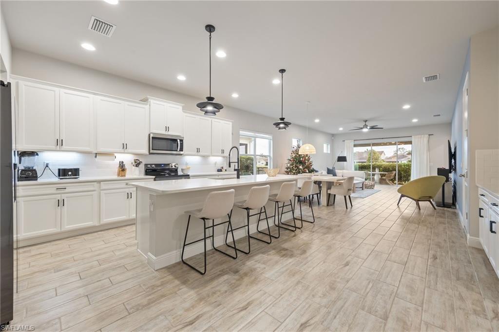 COMPASS LANDING - Residential Lease