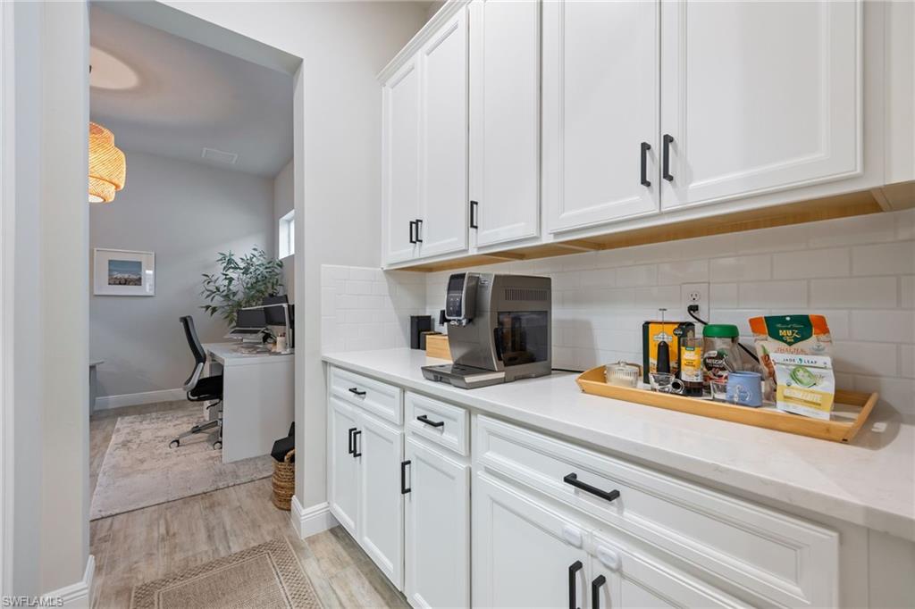 COMPASS LANDING - Residential Lease