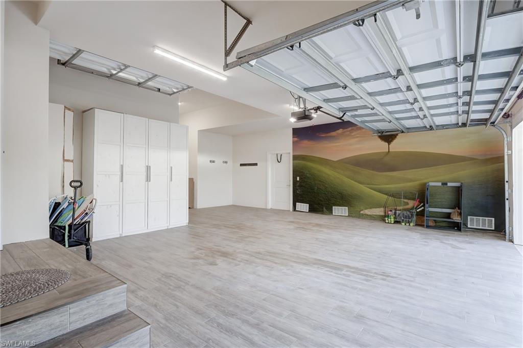 OLDE NAPLES - Residential Lease