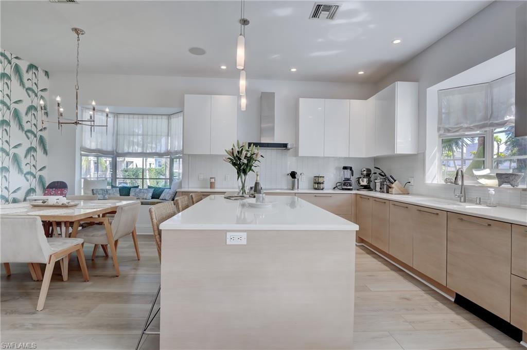 OLDE NAPLES - Residential Lease