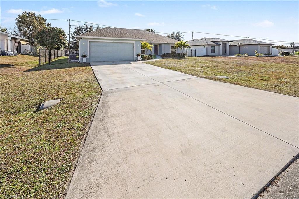 CAPE CORAL - Residential