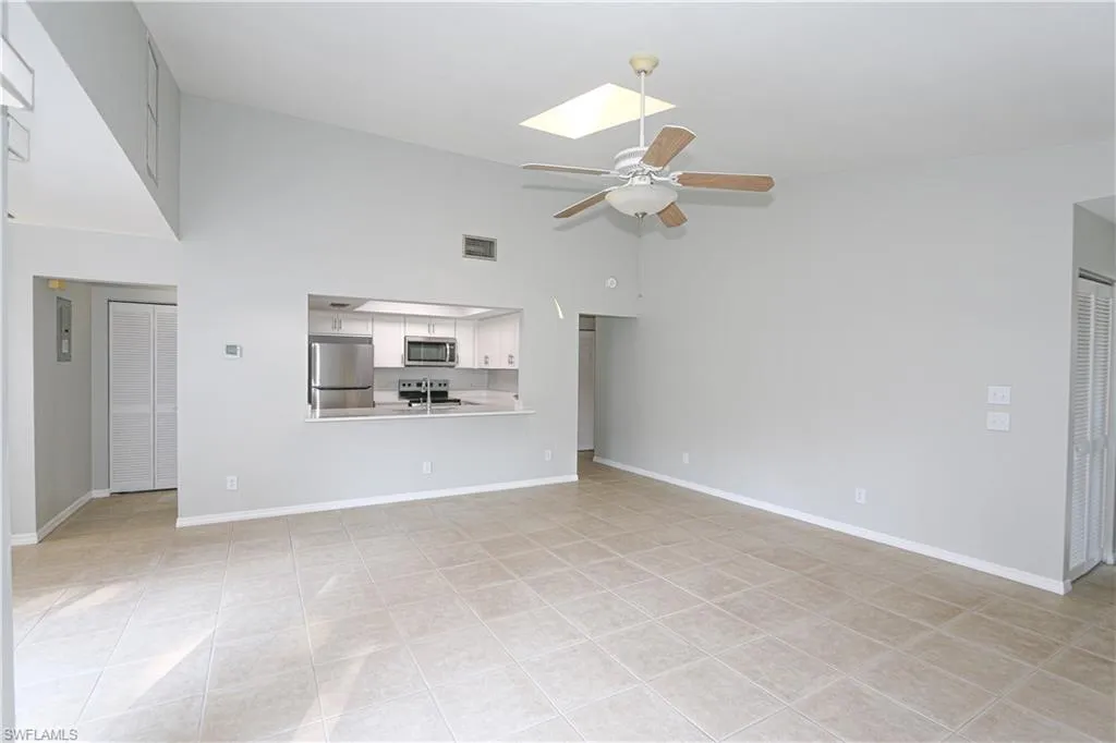 Naples, Florida 34105, United States, 2 Bedrooms Bedrooms, ,2 BathroomsBathrooms,Residential,Active,85329