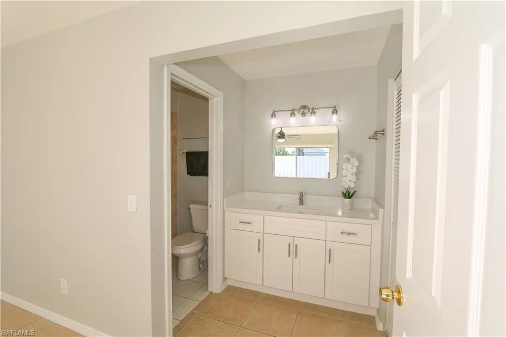 Naples, Florida 34105, United States, 2 Bedrooms Bedrooms, ,2 BathroomsBathrooms,Residential,Active,85329