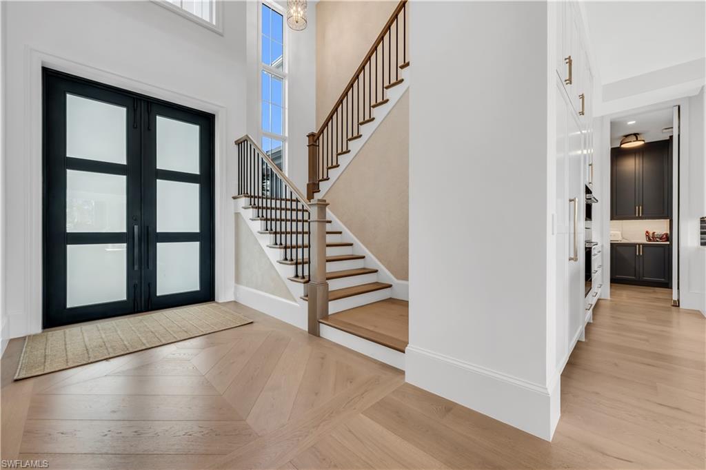 PARK SHORE - Residential