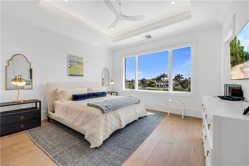 PARK SHORE - Residential