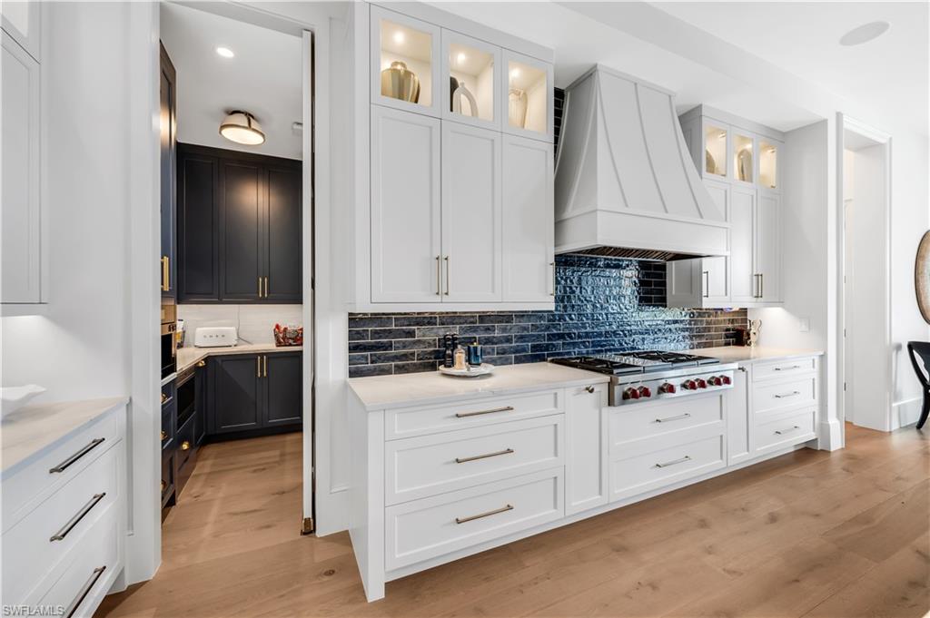 PARK SHORE - Residential