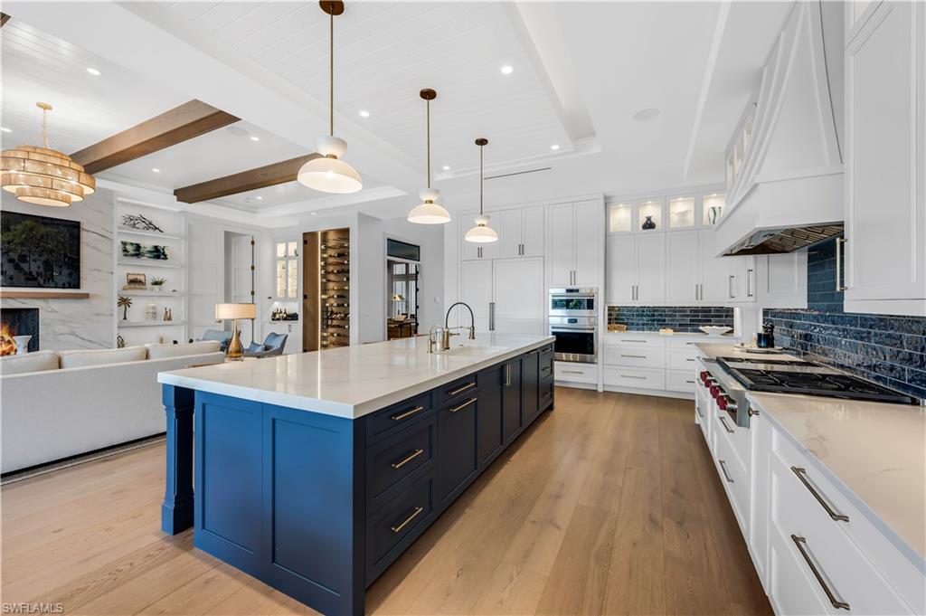 PARK SHORE - Residential