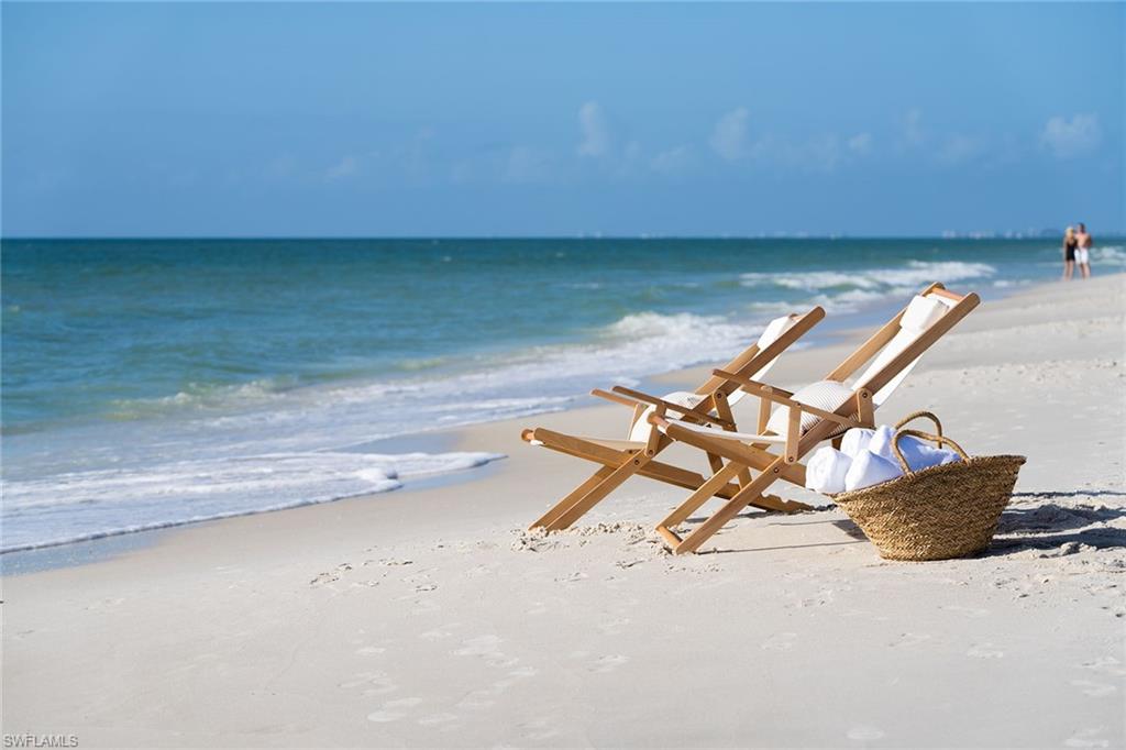 STRAND AT BAY COLONY - Land