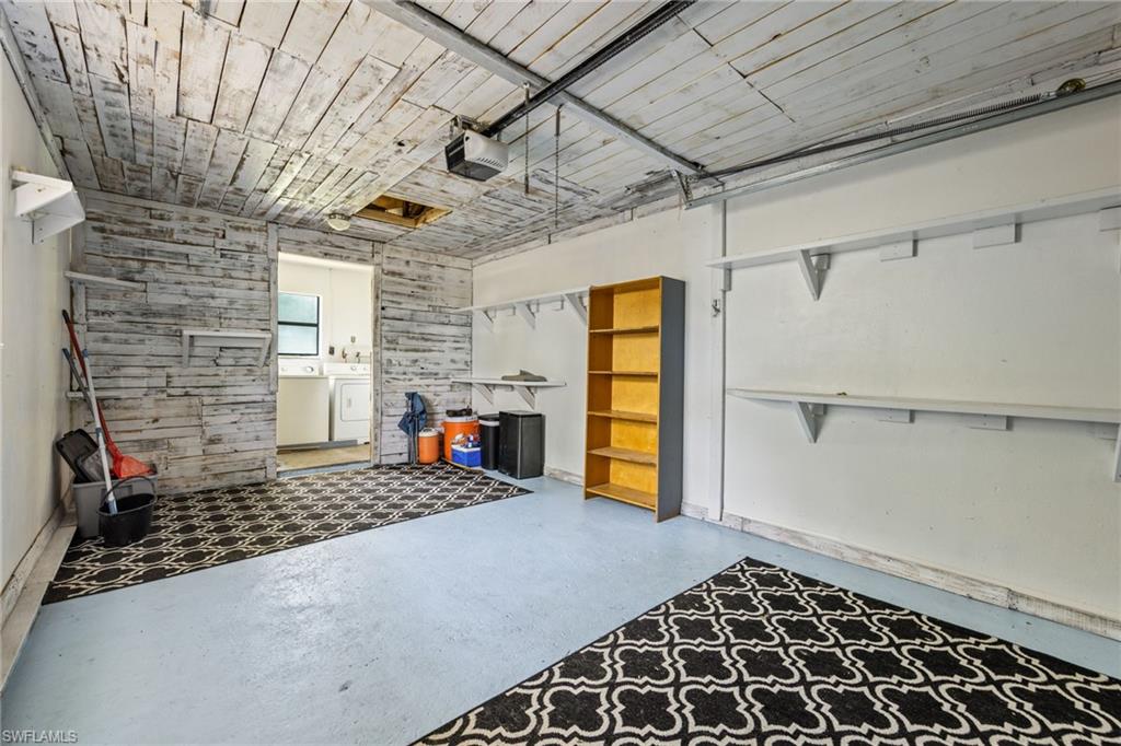 FORT MYERS SHORES - Residential