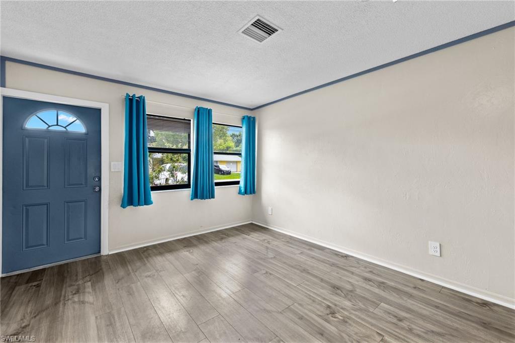 FORT MYERS SHORES - Residential