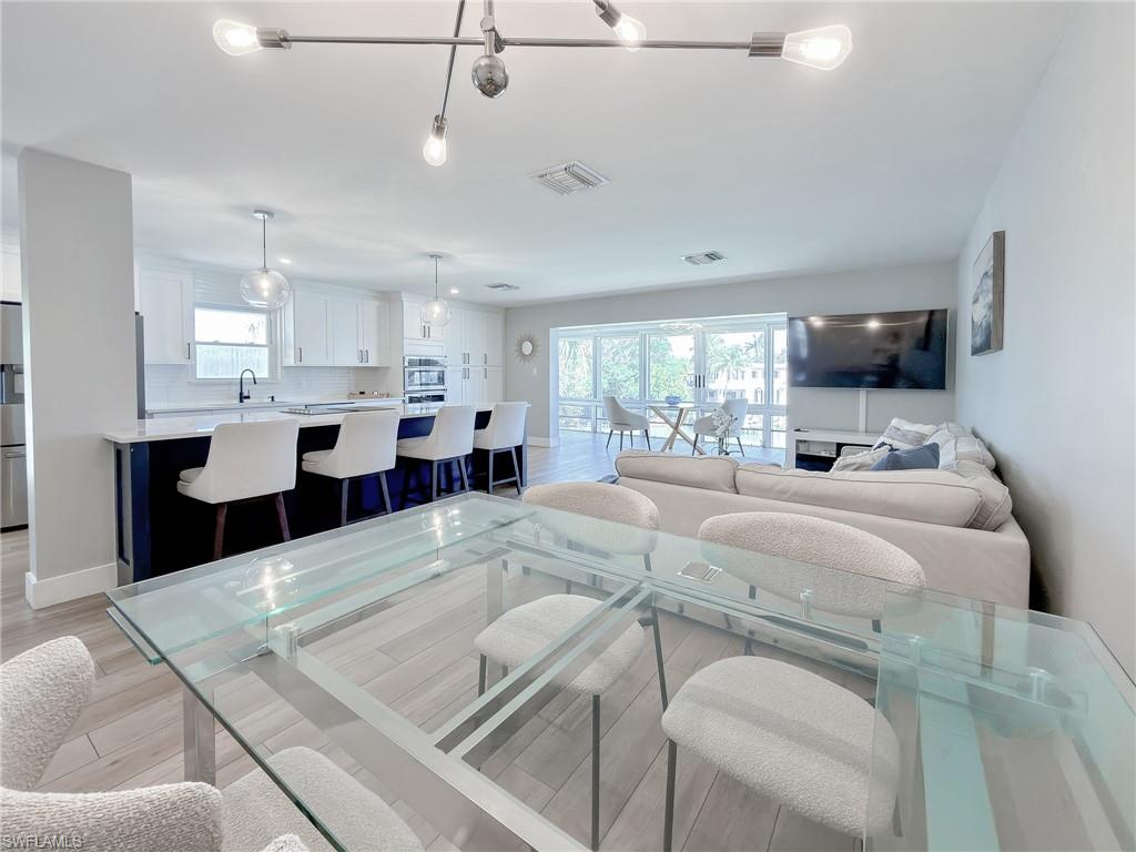 AMBASSADOR CLUB - Residential