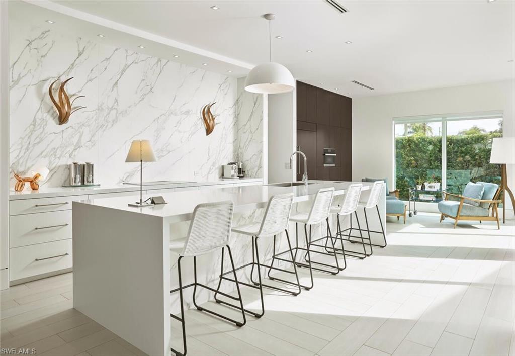 LAKE PARK - Residential