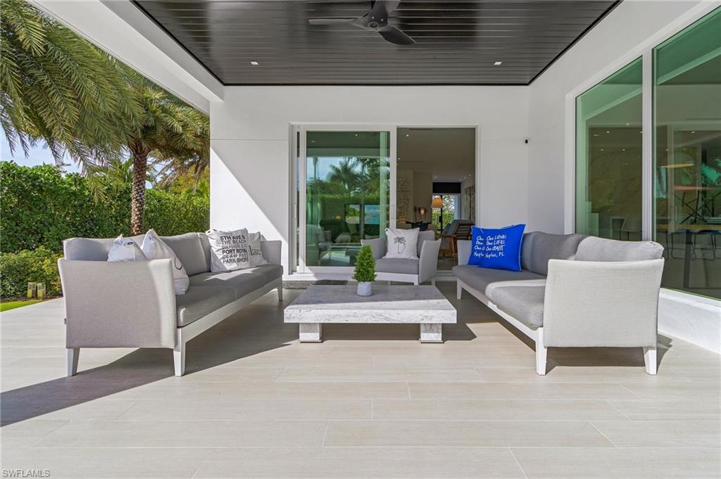 LAKE PARK - Residential