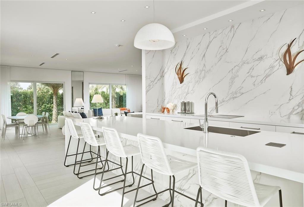 LAKE PARK - Residential