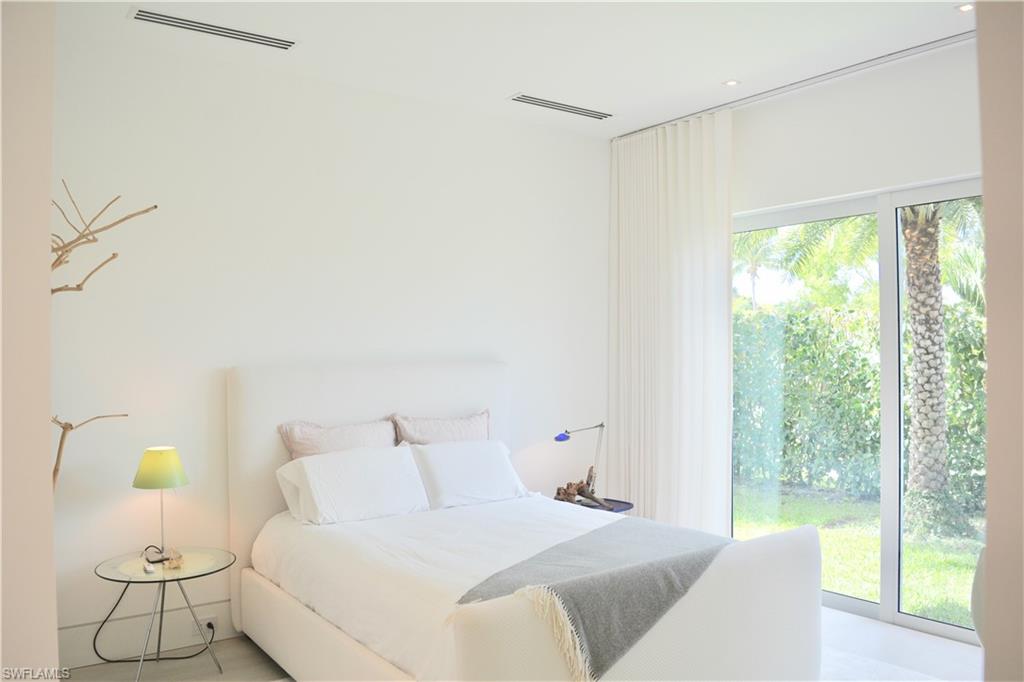 LAKE PARK - Residential