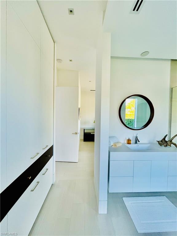 LAKE PARK - Residential