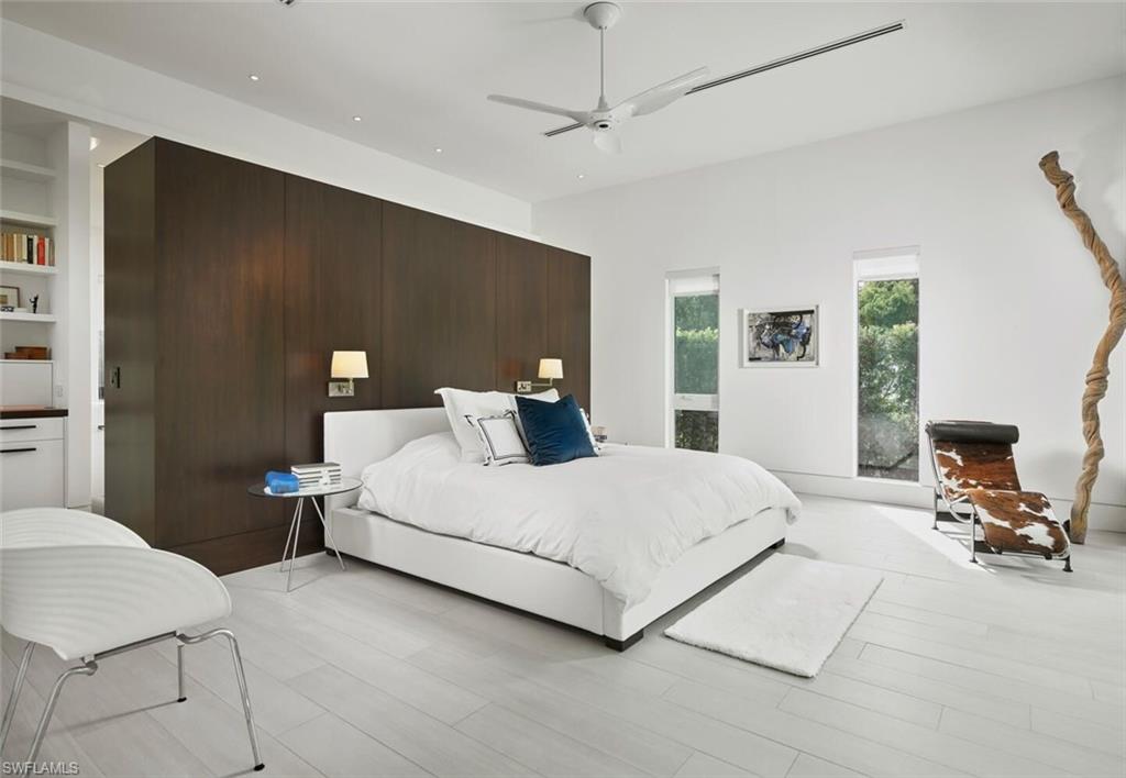 LAKE PARK - Residential