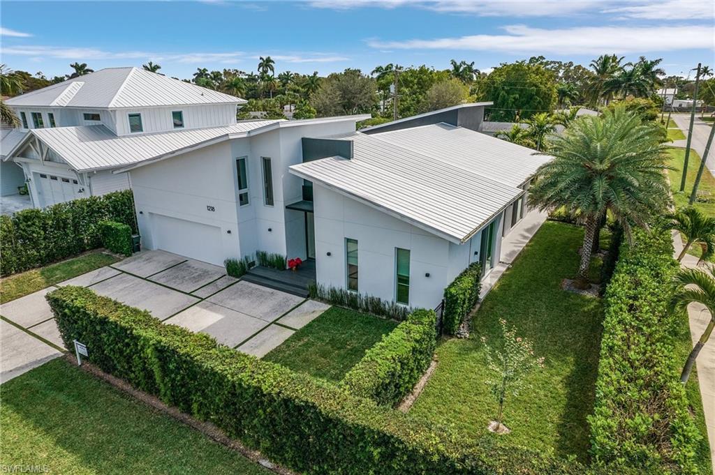 LAKE PARK - Residential