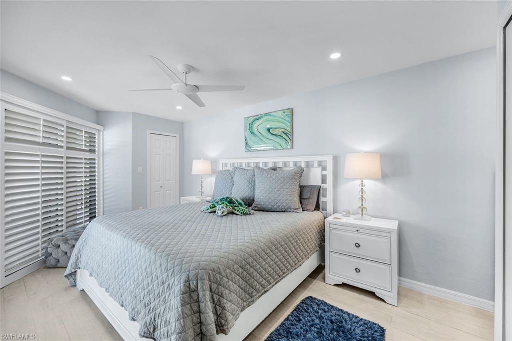 DOLPHIN WAY - Residential