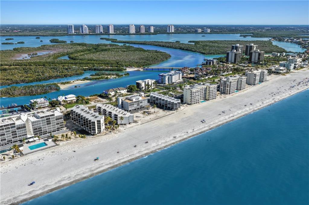 DOLPHIN WAY - Residential