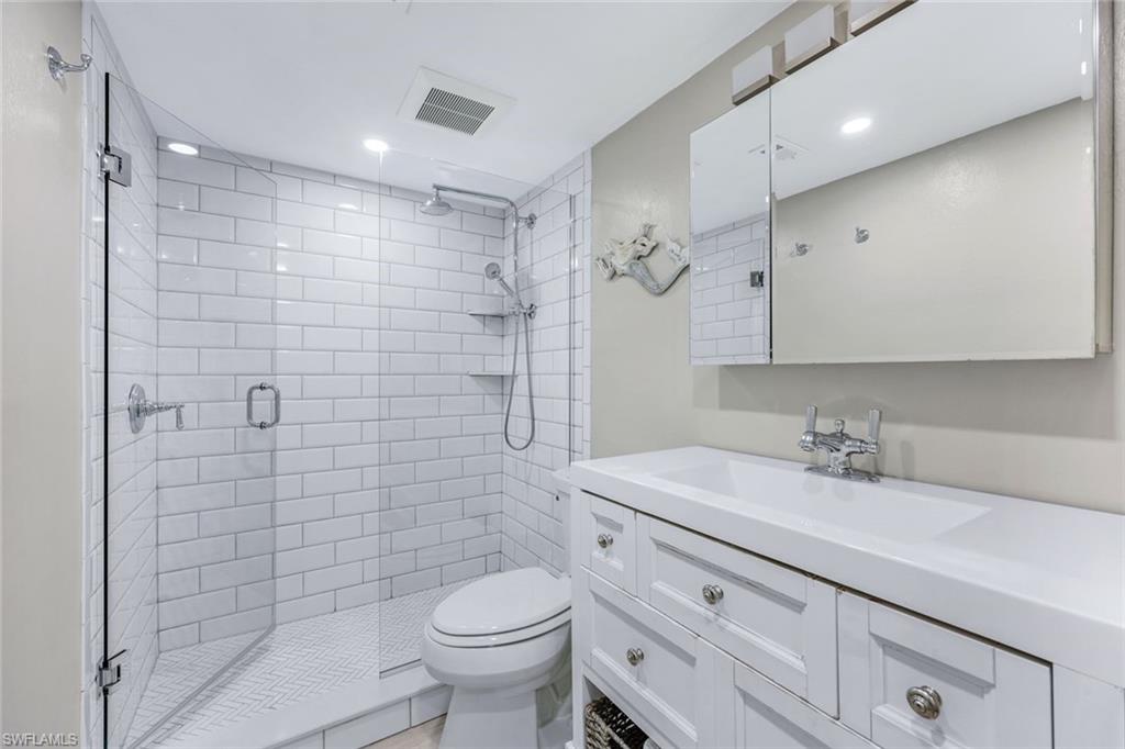 DOLPHIN WAY - Residential