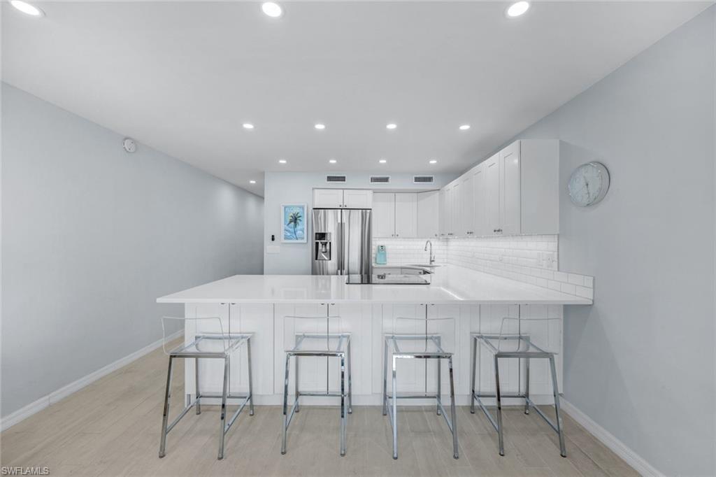 DOLPHIN WAY - Residential