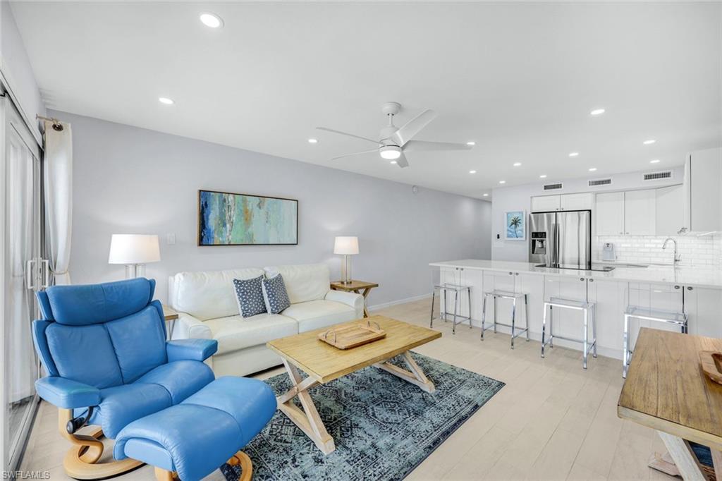 DOLPHIN WAY - Residential