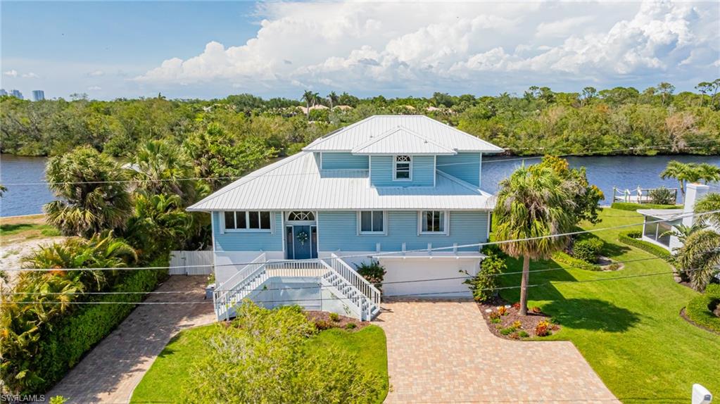 IMPERIAL SHORES - Residential