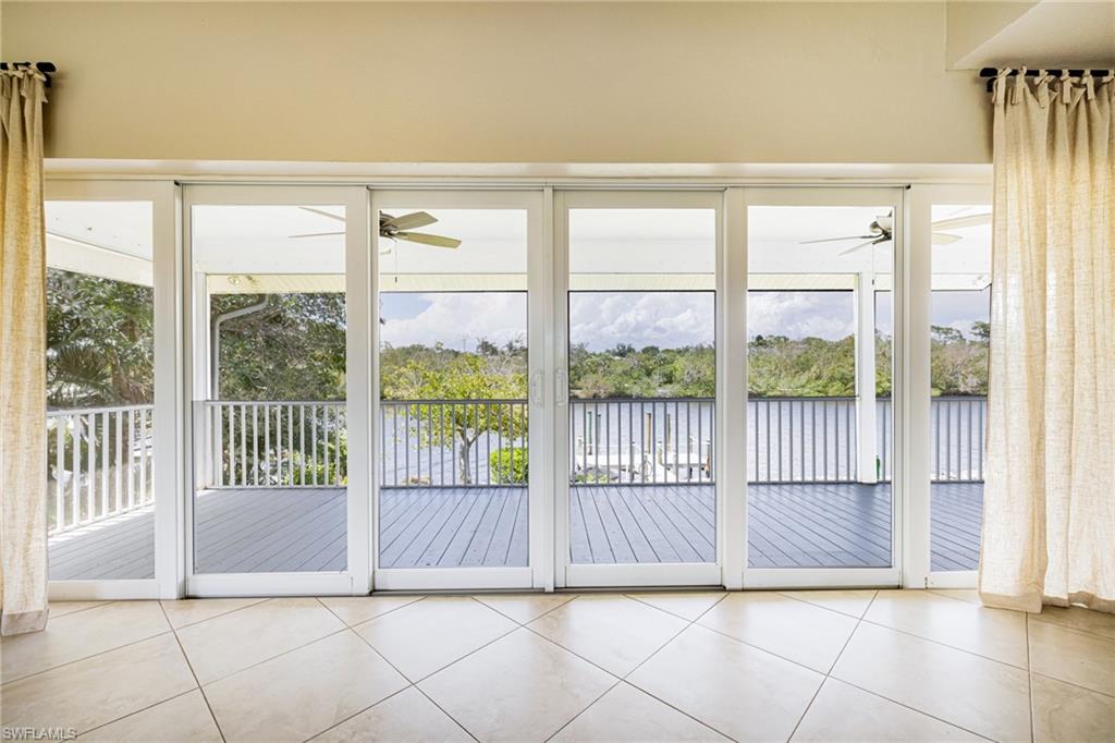 IMPERIAL SHORES - Residential