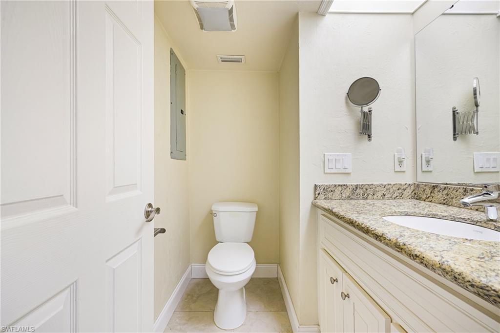 IMPERIAL SHORES - Residential