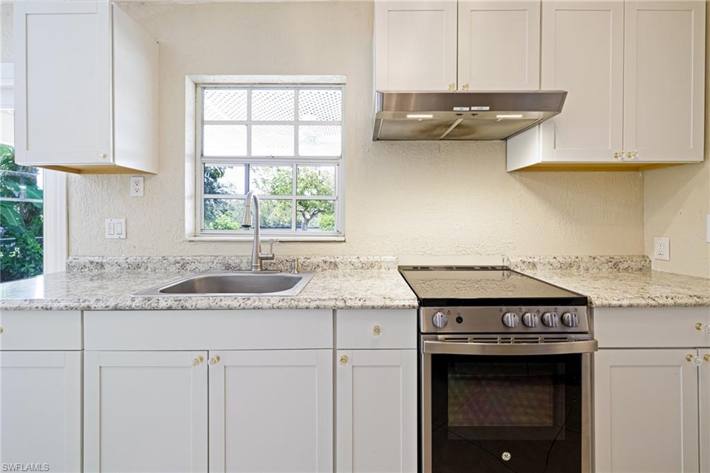 IMPERIAL SHORES - Residential