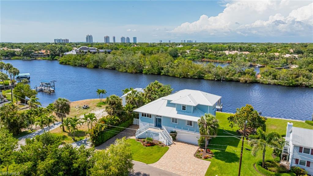 IMPERIAL SHORES - Residential