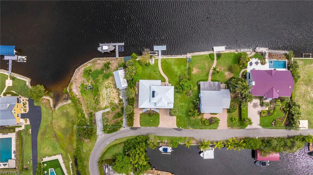 IMPERIAL SHORES - Residential