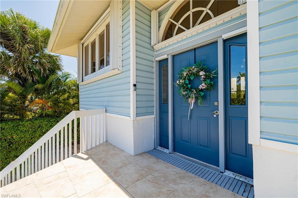 IMPERIAL SHORES - Residential