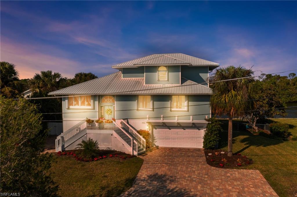 IMPERIAL SHORES - Residential