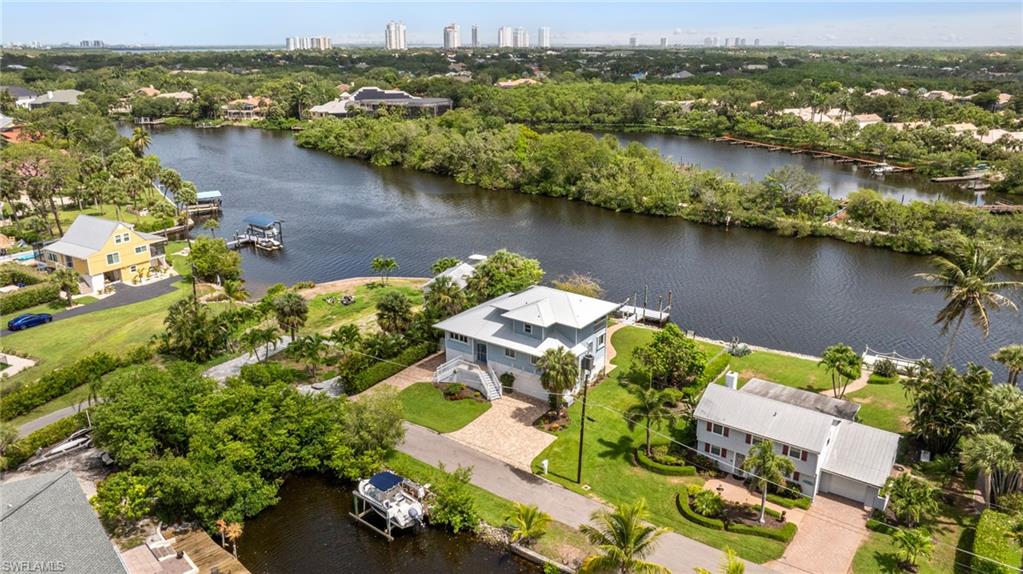 IMPERIAL SHORES - Residential