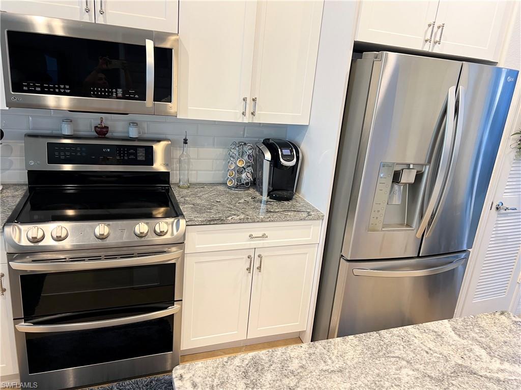 OLYMPIA POINTE - Residential