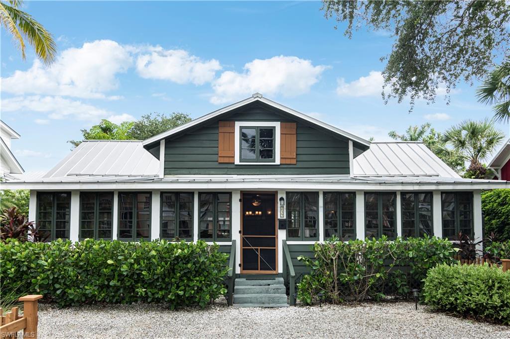 OLDE NAPLES - Residential