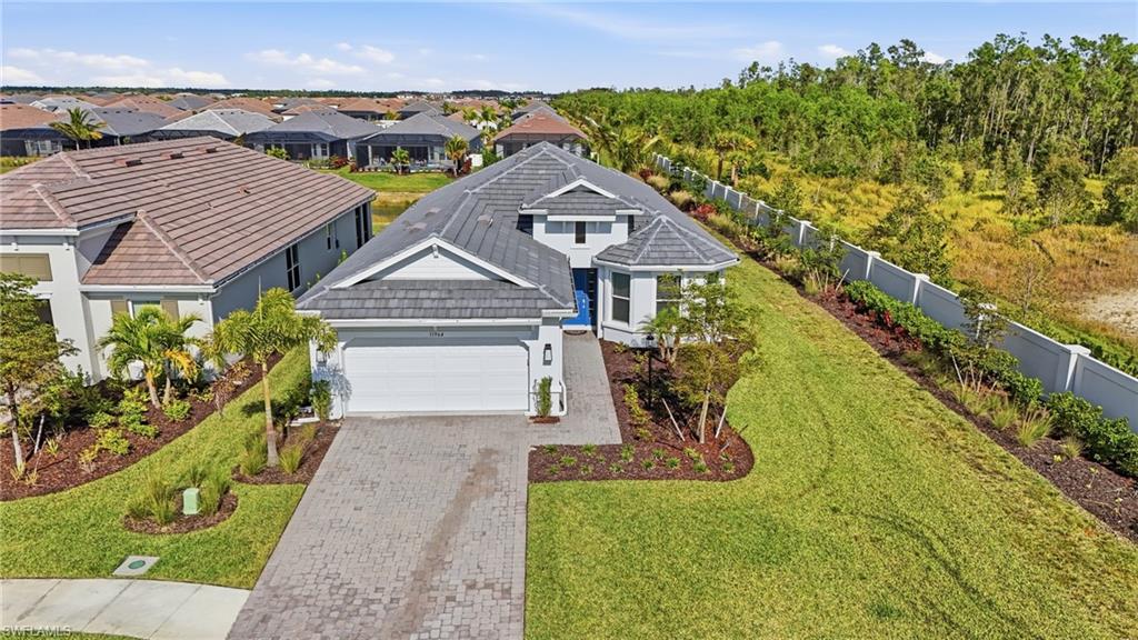 ESPLANADE LAKE CLUB - Residential Lease