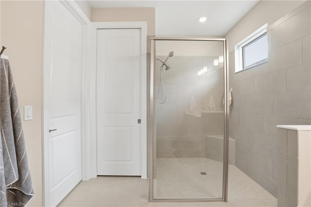 ESPLANADE LAKE CLUB - Residential Lease