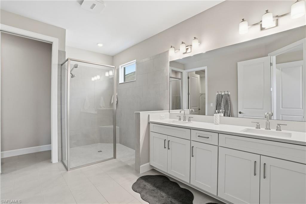 ESPLANADE LAKE CLUB - Residential Lease