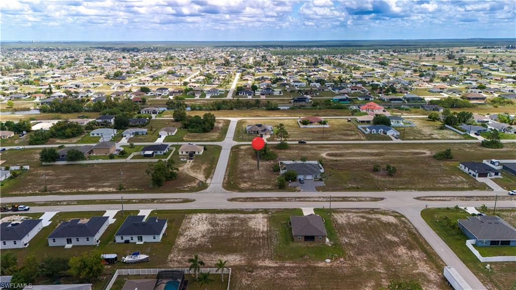 CAPE CORAL - Land