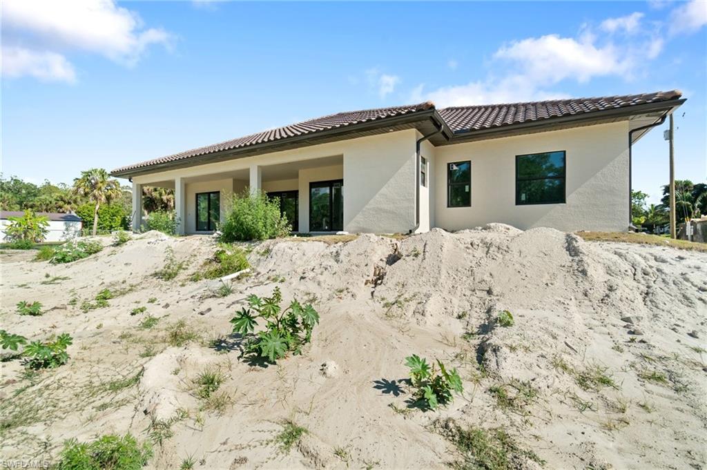 721 Golden Gate BLVD W