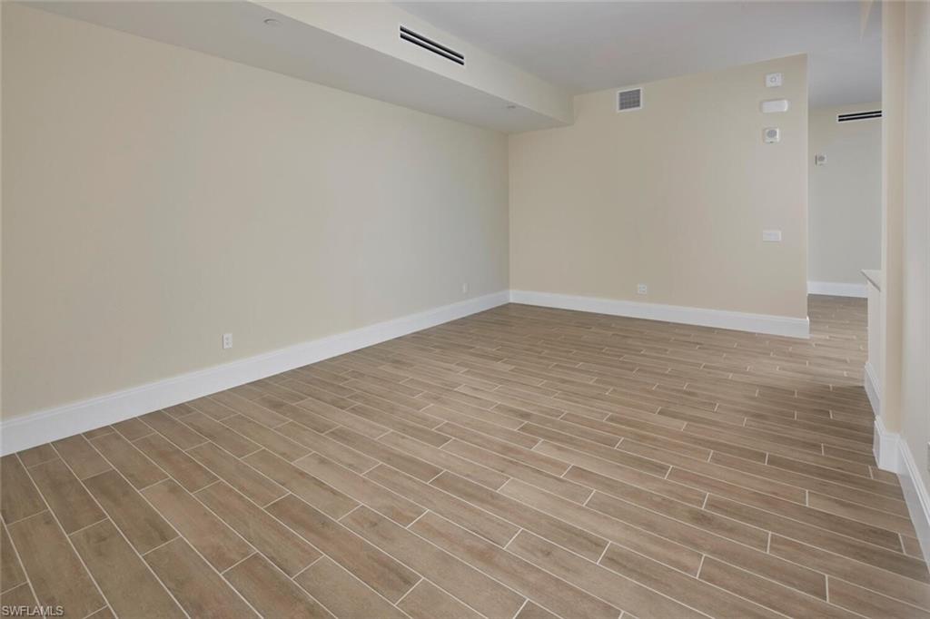 INFINITY AT THE COLONY - Residential