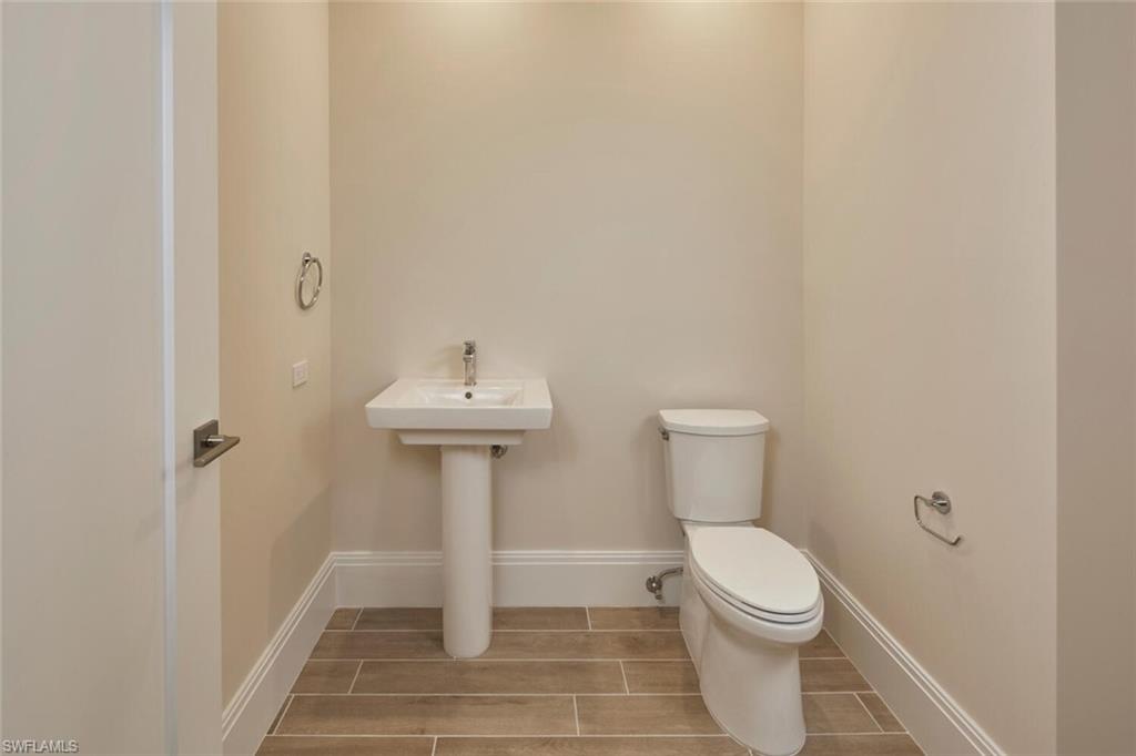 INFINITY AT THE COLONY - Residential