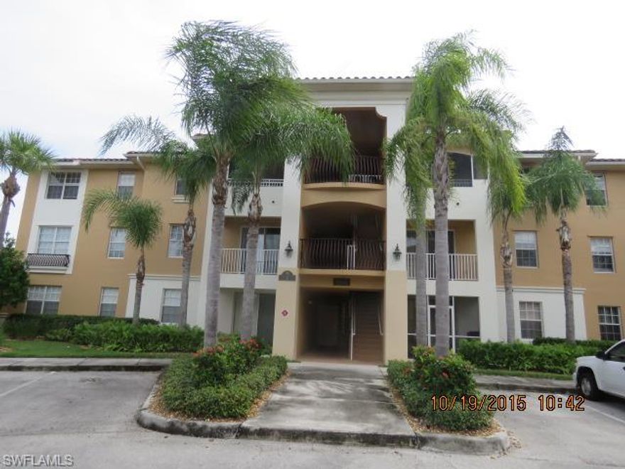 Ready to move in. Second floor in gated community of Isles of Porto Vista. Community pool, workout center and clubhouse. Two bedroom, two bathroom, garage, granite counter tops. Looks like new.