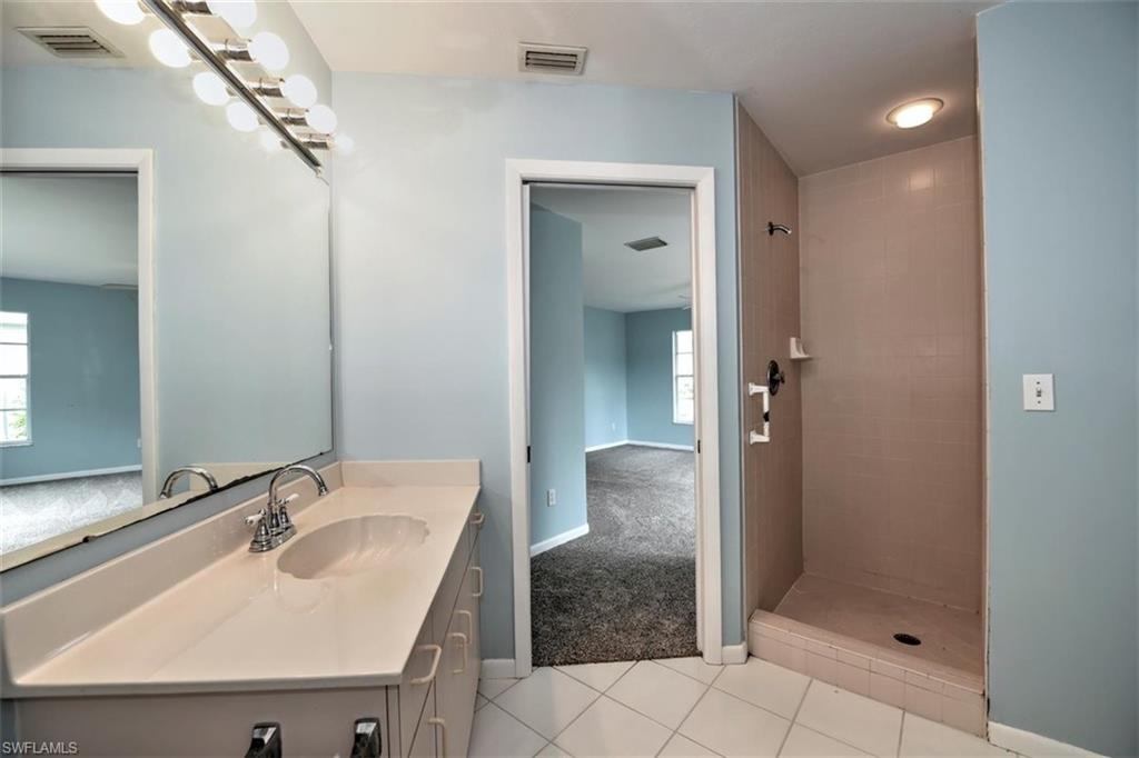 SAN CARLOS PARK - Residential