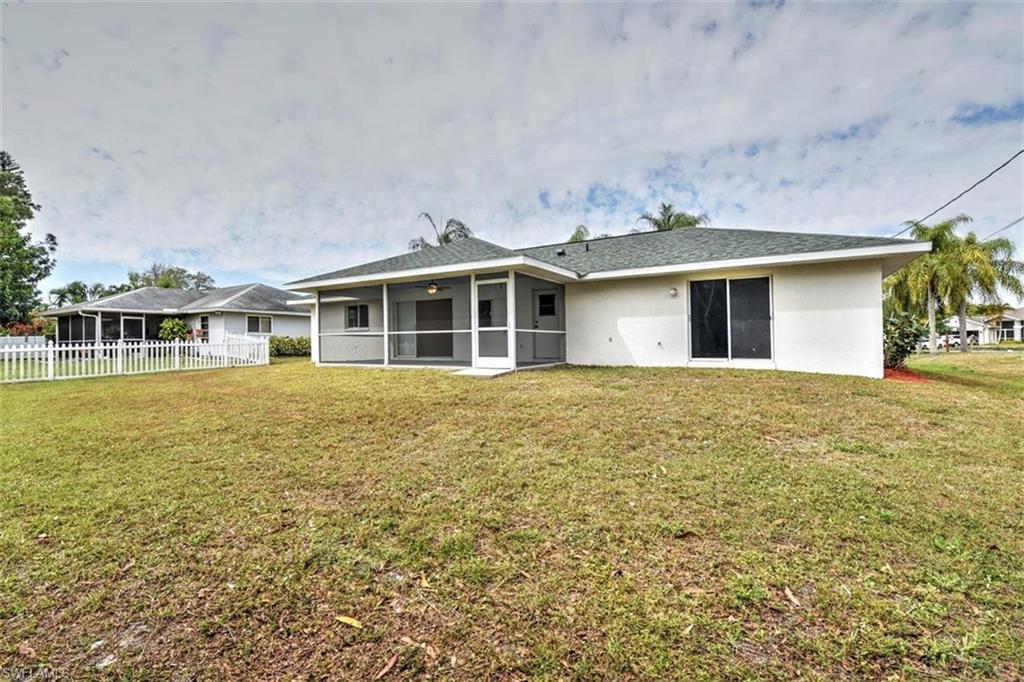 SAN CARLOS PARK - Residential