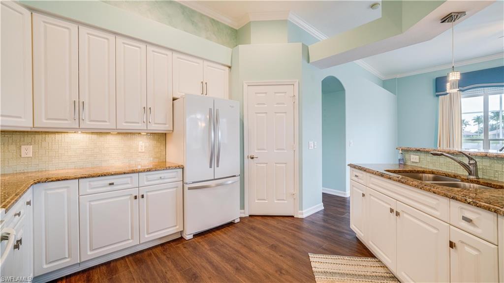 REFLECTION LAKES - Residential