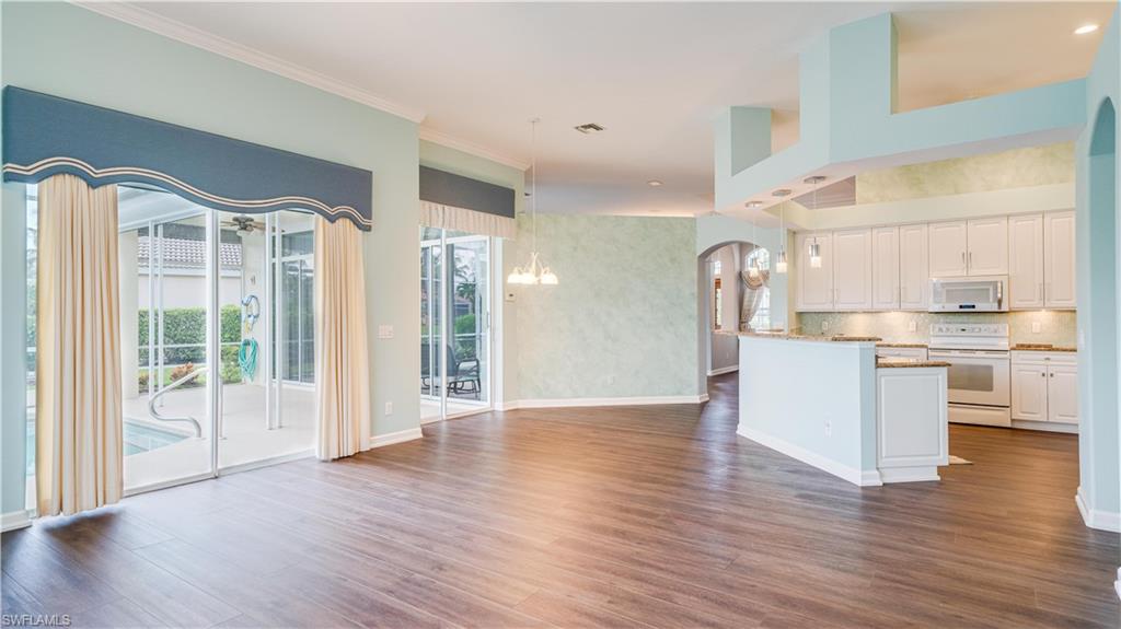 REFLECTION LAKES - Residential